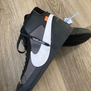 Nike unbranded Black and White High-Top Sneakers